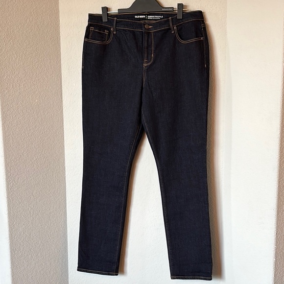 Old Navy Mid-Rise Curvy Straight Leg Dark Wash Jeans Size 14 Regular NWOT - Picture 2 of 9